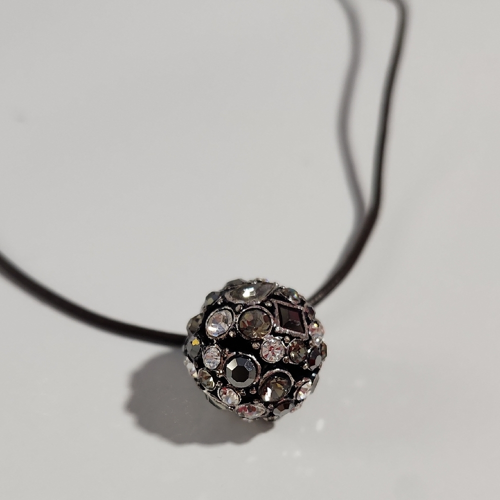 Fossil Elegant Black and Silver Pendant Necklace